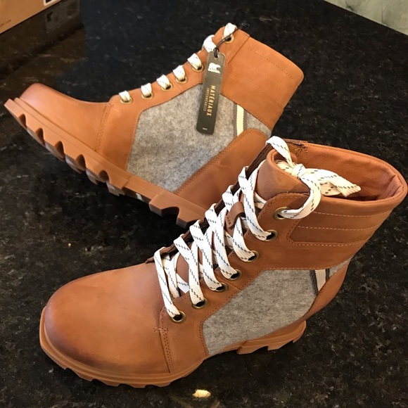 New Sorel Joan of Arctic Wedge III Lexie Bootie, Ankle Boots, Tan Lace Booties - Picture 2 of 16